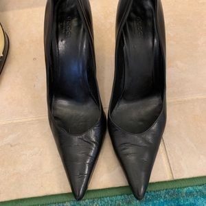 Gucci pumps